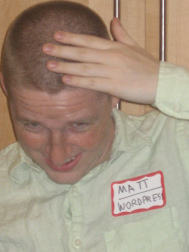 Matt Mullenweg getting a buzz cut