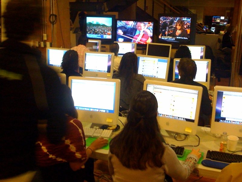 Current TV's Twitter newsroom
