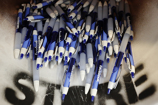 Facebook pens